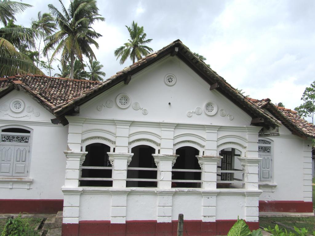 The Colonial Villa Oost-Oost-Midigama Buitenkant foto